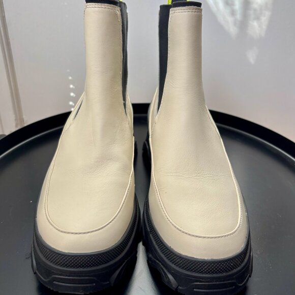 Sorel Women's Brex Chelsea Boot Size 9.5 - Picture 2 of 5